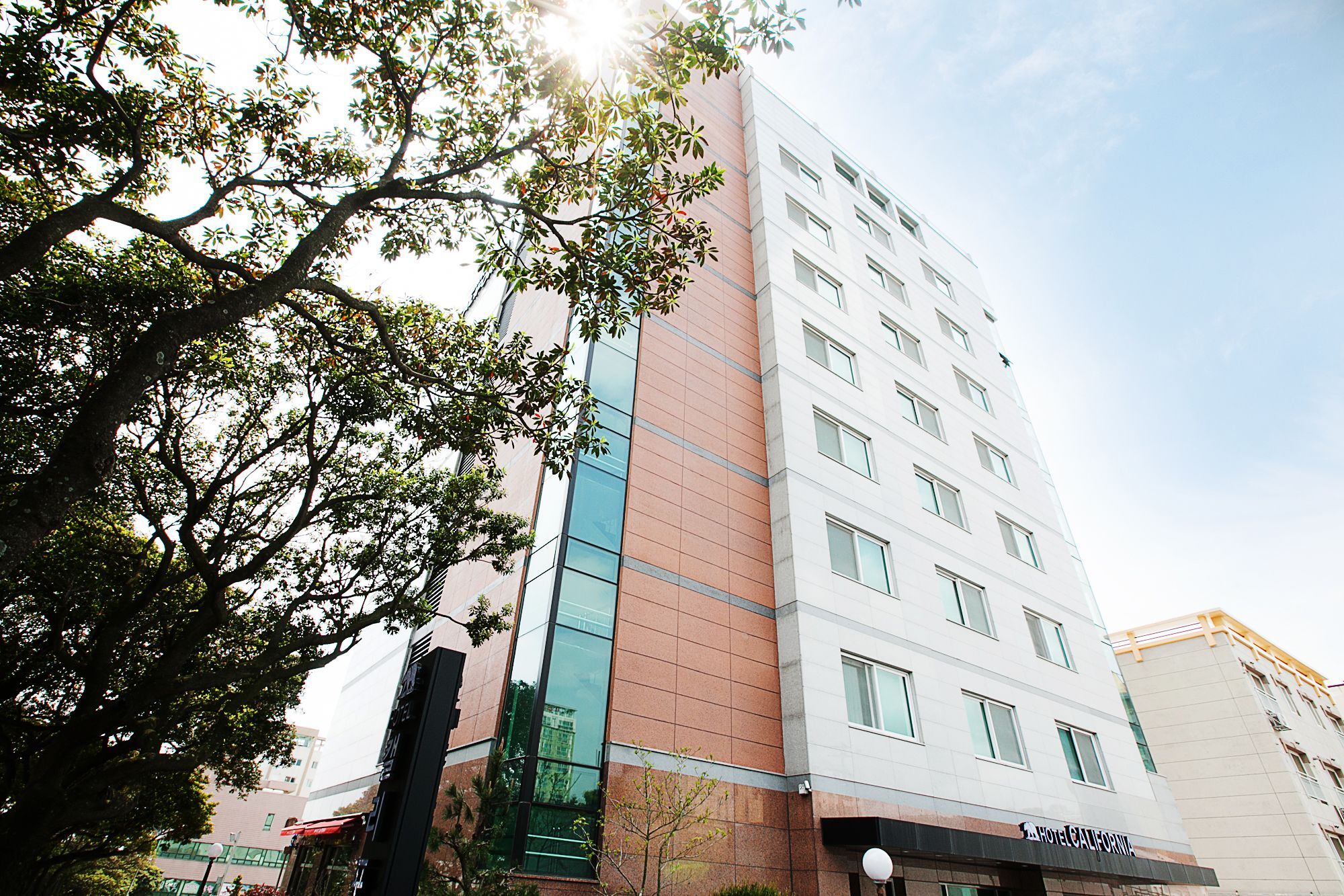 Hotel California Seogwipo Exterior photo