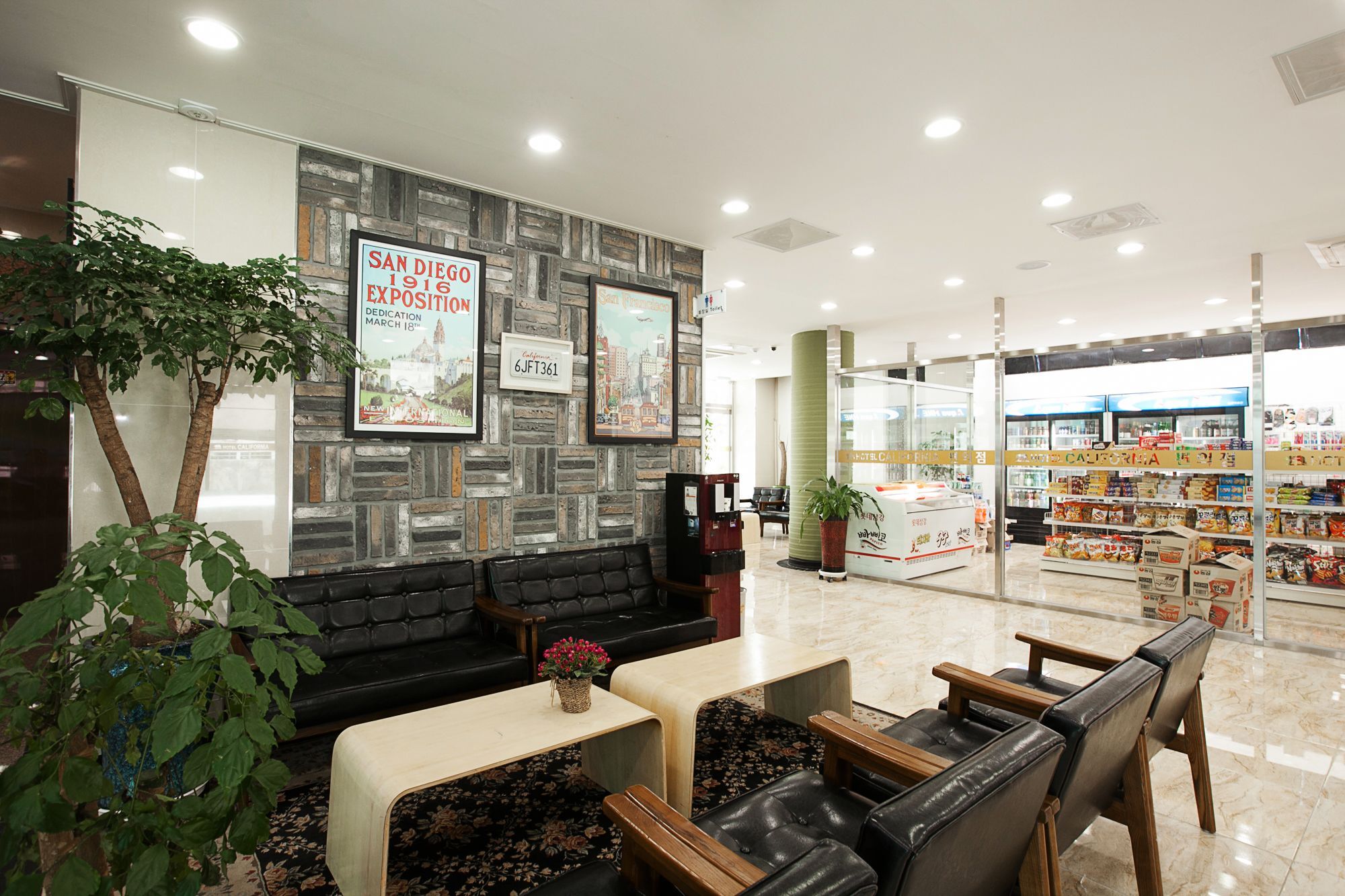 Hotel California Seogwipo Exterior photo