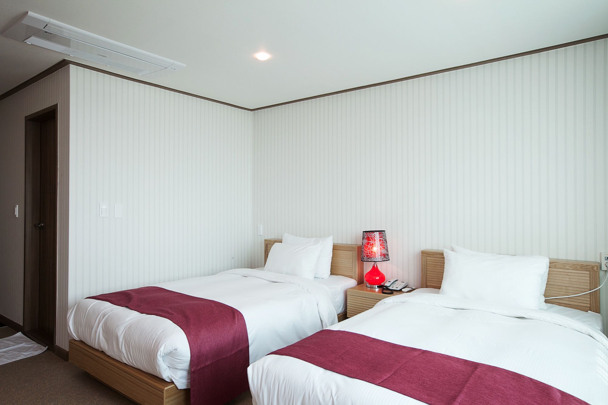Hotel California Seogwipo Exterior photo